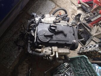 Rozpredam 2.0 TDI 103kw - 4