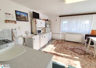 VEĽKÝ RODINNÝ DOM S KRÁSNYM POZEMKOM V OBCI TULČÍK, 2100 m2 - 4