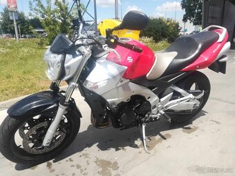 Suzuki GSR 600 - 4