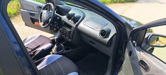 Ford fiesta - 4