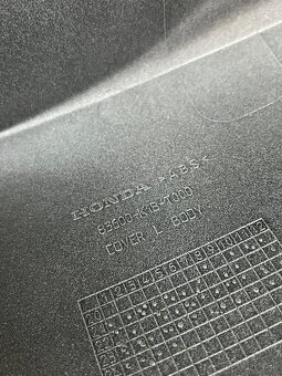 Honda Forza 350 bočný plast - 4