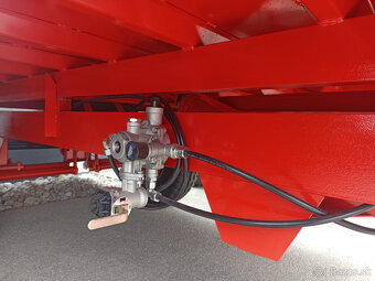 Vlečka - brzdený príves za traktor TERRAMAX T50.1 - 4