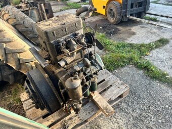Motor Zetor 25 - 4