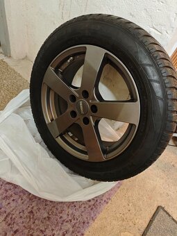Predám 4x disky na zimných pneumatikách - 4