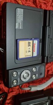 Panasonic Lumix DMC-SZ10 - 4