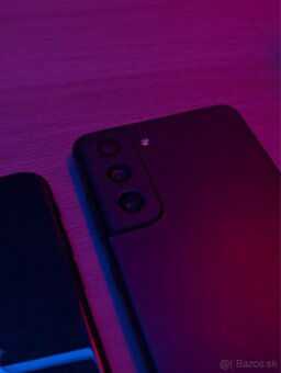 Pixel 7 Pro / Galaxy s21fe / iPhone se 3 - 4