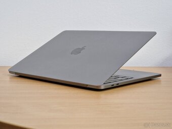 Apple MacBook Pro 13" – M1, 8 GB RAM, 256 GB SSD, TouchBar - 4