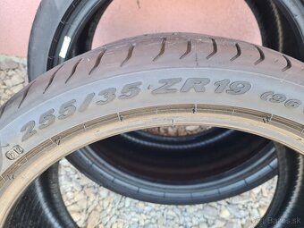 255/35 R19 Pirelli P zero letne 2ks - 4
