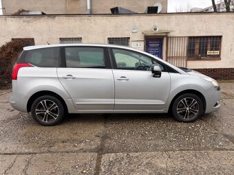 Peugeot 5008 1.6e THP PlayStation - 4