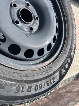 Predám zimné pneu Michelin 215/60 R 16 - 4
