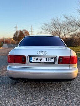 Audi A8 D2 4.2 V8 benzín 228kw - 4