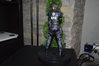 Resident Evil Leon Kennedy Figurka - 4
