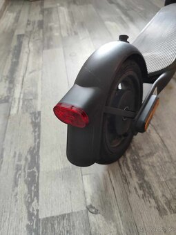 Elektrická kolobežka Xiaomi Scooter 4 Lite EU - 4