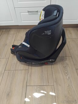 Predám autosedačku Britax Römer Dualfix M i-size do 18kg - 4