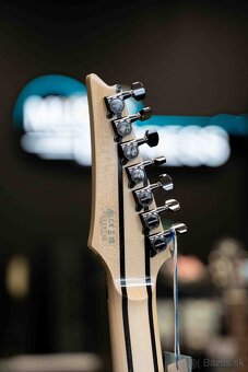 Ibanez RG8527-BSR j.custom 4,12kg - 4