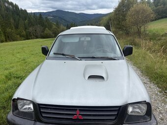 Mitsubushi L200 - 4