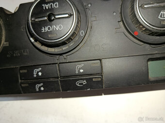 ovladanie kurenia 74641470 VOLKSWAGEN TOURAN 2006 40€ - 4