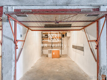 NA PREDAJ - garáž s elektrinou Ťahanovce - 4