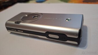 Sony ericsson K600i - 4