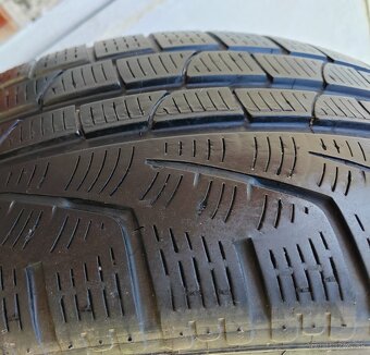 Pirelli 245/45 R18 - 4