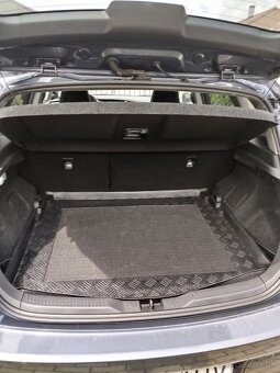 Predam Toyotu Auris - 4