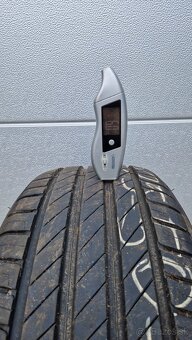 225/50R17 Kleber Dynaxer HP5 - 4