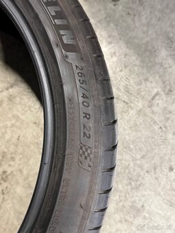 256/40R22 - 4