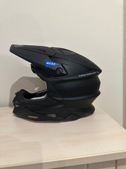 Shoei - 4