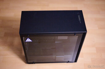 Predám skriňu NZXT H700 - 4