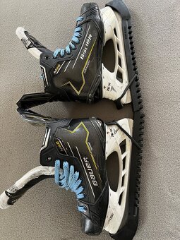 Predám hokejové korčule Bauer Supreme M40 - 4