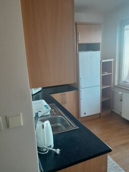 1-izbový byt v centre Námestova na prenájom - 4