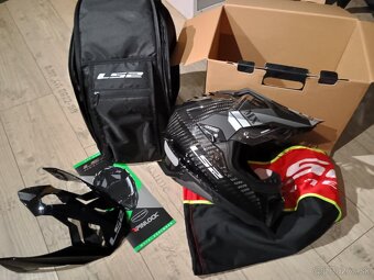 Predam kvalitnu karbonovu prilbu LS2 MX701 Explorer Carbon - 4