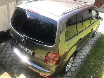 Volkswagen Touran 1,9TDI 77KW - 4