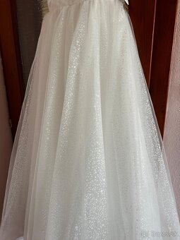 Trblietavé svadobné šaty - 4