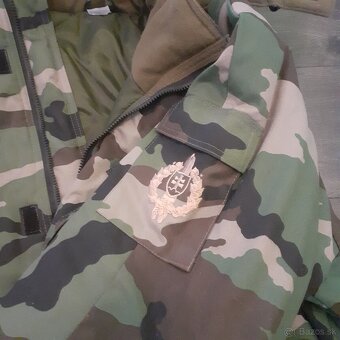 vojenská zimná bunda vzor les velkosť 50 - 4