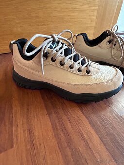 TURISTICKÉ WATERPROOF KOŽENÉ TOPÁNKY zn.LUHTA č.40 - 4