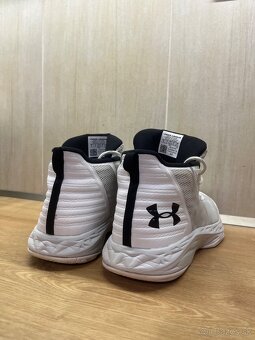 Under Armour JET MID 42,5 - 4