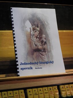 Jednoduchý liturgický spevník - Komplet - 4