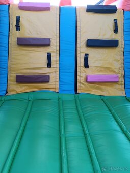 Nafukovaci /skakaci hrad - 4