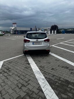 KIA Carens - 4
