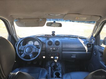 Jeep kj cherokee - 4