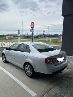 Volkswagen Jetta 1.9 TDI 77kw - 4