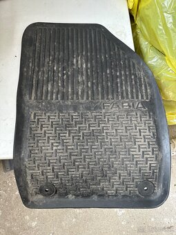 Predám zimné koberce SKODA FABIA 2017 - 4