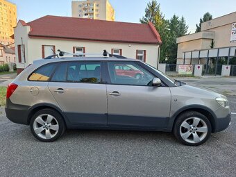 Škoda Fabia scout - 4