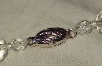 KRáSNY NÁHRDELNÍK - 4