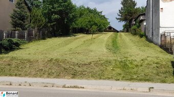 POZEMOK v STREDE MEDZAN, 1351 m2, VHODNÝ NA VÝSTAVBU RD. - 4