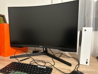 Predám Xbox series S - 4