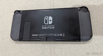 PREDÁM Nintendo Switch - kompletné balenie + 2hry - 4