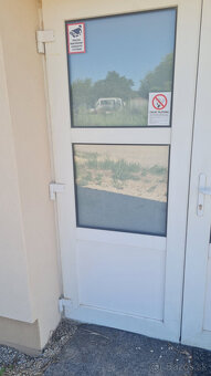 Kúpim pánty na plastové dvere - 4