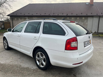Skoda Octavia 2 2.0 TDI DSG elegance r.v 2012 xenon top stav - 4